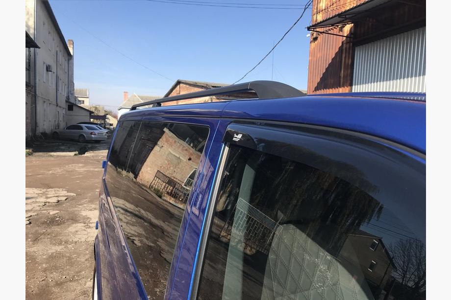 Volkswagen T5 Multivan 2003–2010 Schwarze Dachreling Foto 5
