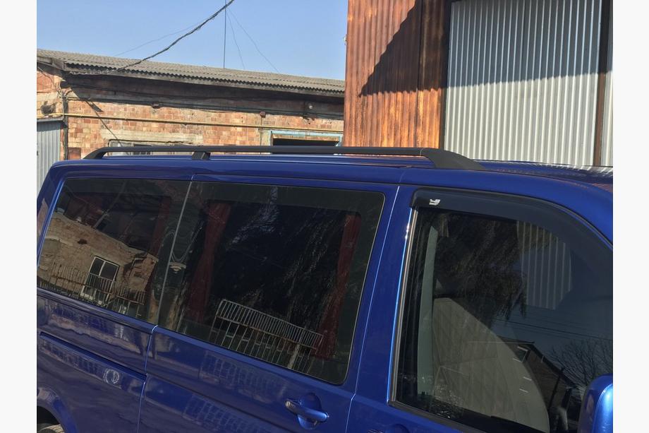 Volkswagen T5 Multivan 2003–2010 Schwarze Dachreling Foto 6