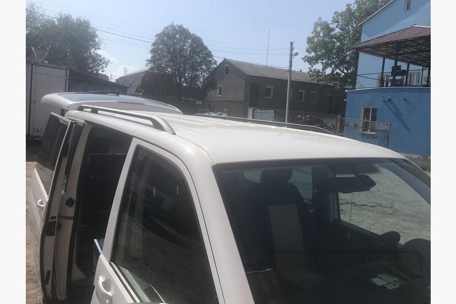 Volkswagen T6 2015-2024 Dachreling Schwarz Kurzbasis, Metallfüße Foto 10