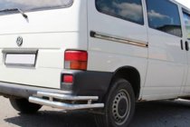 Volkswagen T4 Caravelle/Multivan 1990–2003 Hintere doppelte Eckschutzrohre AK003-Double (2 Stk., Edelstahl) Foto 1