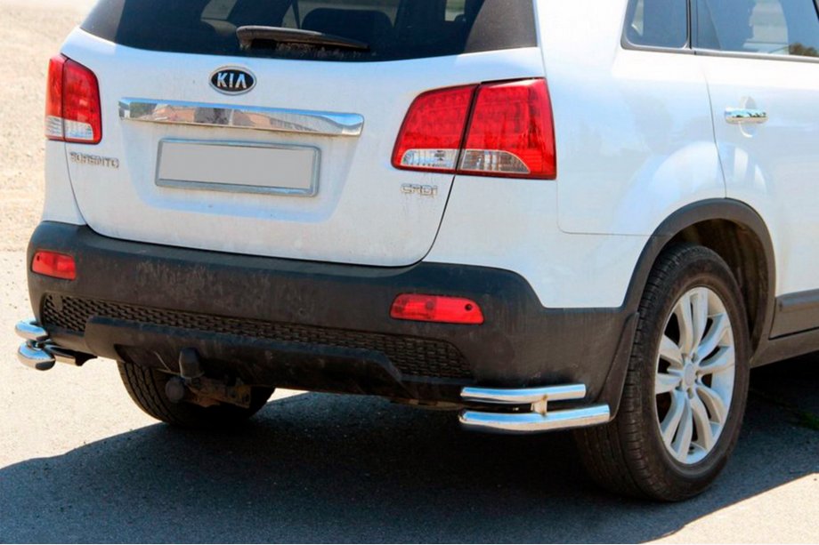 Kia Sorento II XM 2009-2014 Hintere doppelte Eckschutzrohre AK003-Doppelt (Edelstahl) Foto 1