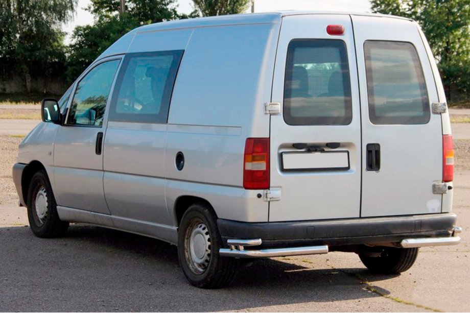 Fiat Scudo 1996-2007 Hintere doppelte Eckschutzrohre AK003-doppelt (Edelstahl) Foto 4