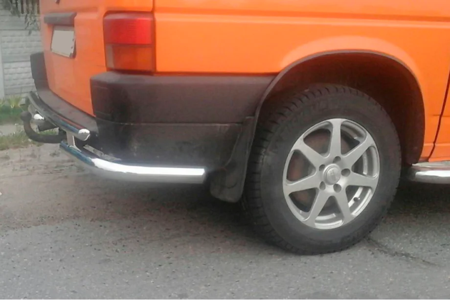 Volkswagen T4 Caravelle/Multivan 1990–2003 Heckbügel AK003-2 (Edelstahl) Foto 2