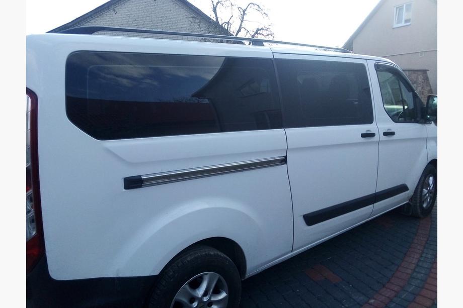 Ford Custom 2013-2022 Dachreling Schwarz Kurz, Metallfuesse Foto 3