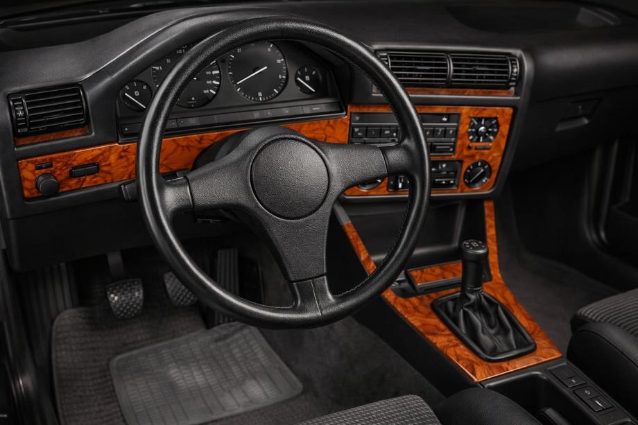 BMW 3er E30 1982–1994 Armaturenbrett Abdeckungen Titan Image