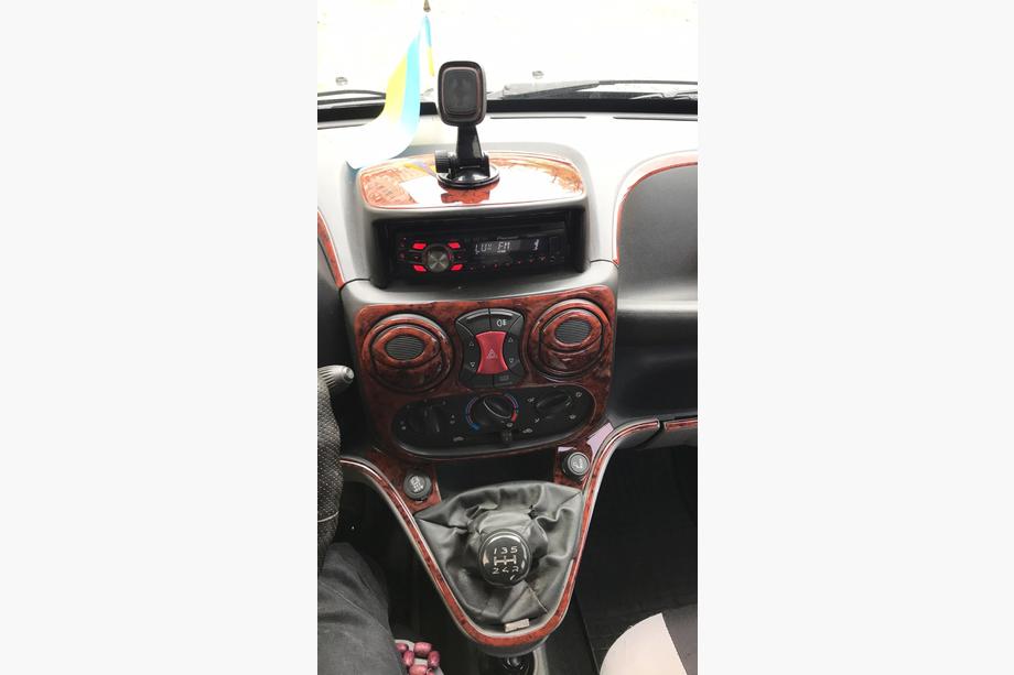 Fiat Doblo I 2005-2010 Armaturenbrett Abdeckungen Foto 3