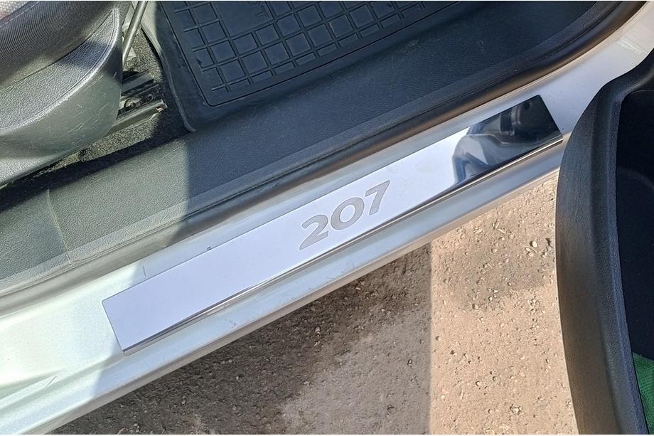 Peugeot 207 2006–2014 Einstiegsleisten Carmos (4 Stk, Edelstahl) Foto 1