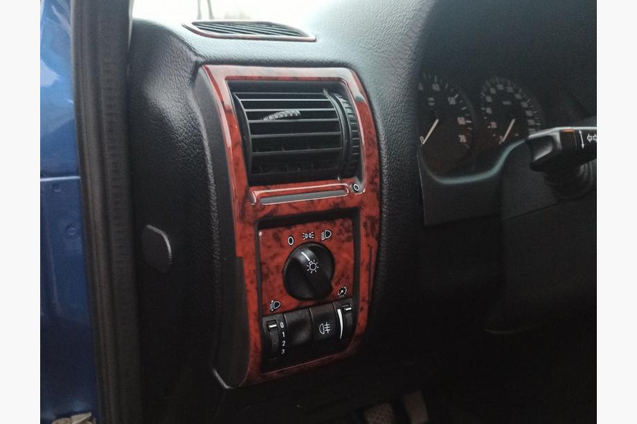 Opel Astra G classic 1998-2012 Armaturenbrett Abdeckungen Foto 2