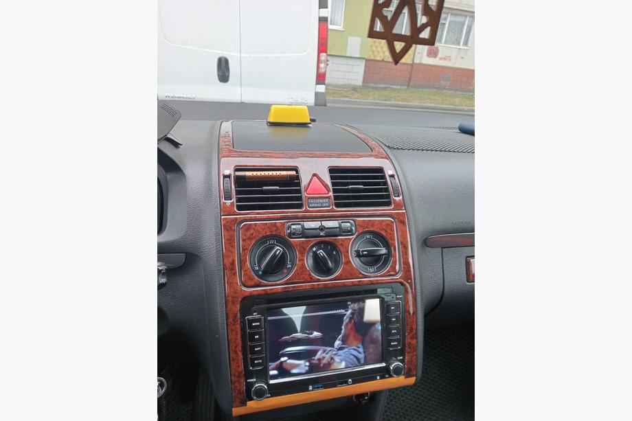 Volkswagen Touran 2003-2010 Armaturenbrett Abdeckungen Carbon Foto 10