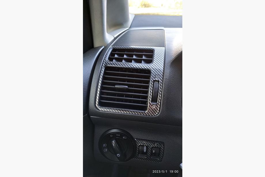 Volkswagen Touran 2003-2010 Armaturenbrett Abdeckungen Carbon Foto 17