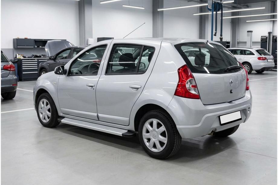 Renault Sandero 2007-2013 Seitenschweller Maya V2 (2 Stk., Aluminium) Image