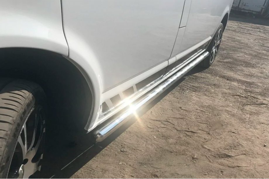 Volkswagen T5 2010-2015 Seitliche Rohre (2 Stk., Edelstahl) 60mm, Kurzer Radstand Foto 3