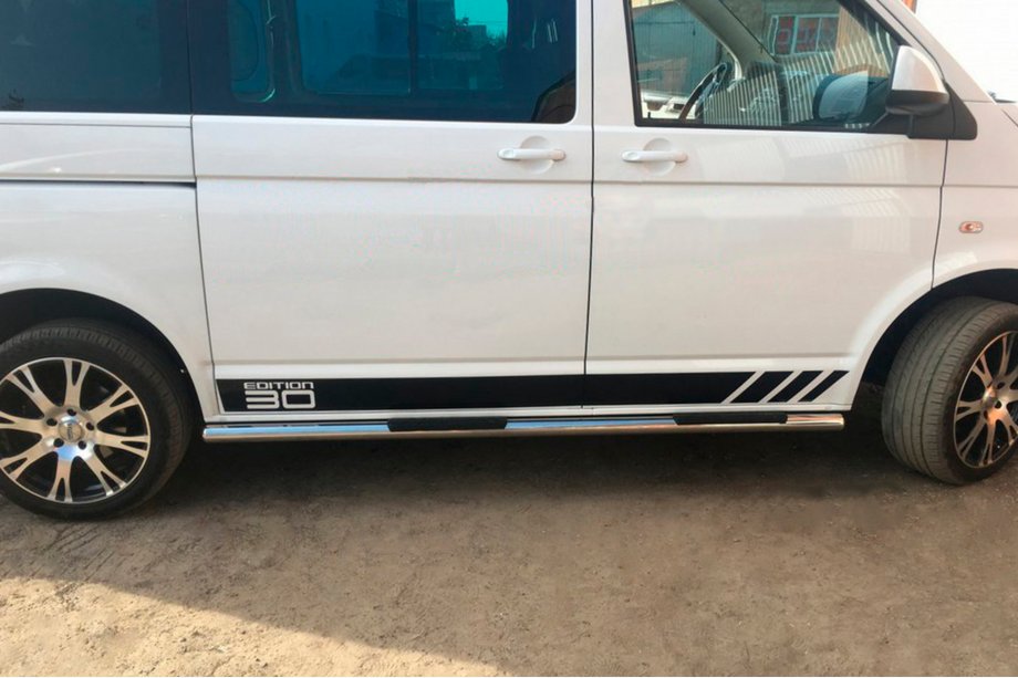 Volkswagen T5 Multivan 2003–2010 Seitliche Rohre (2 Stk., Edelstahl) 70mm, Kurzer Radstand Foto 9
