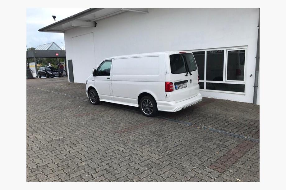 Volkswagen T6 2015-2024 Heckstoßstangenabdeckung AMG-Style (grundiert zum Lackieren) Foto 6