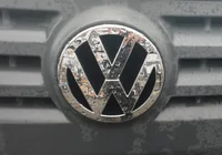 Volkswagen Passat B5 1997-2005 Frontemblem (2001-2005, wie Original) Foto 1