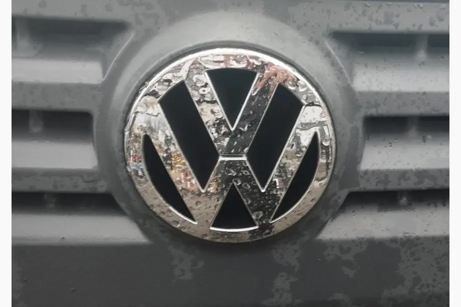 Volkswagen Passat B5 1997-2005 Frontemblem (2001-2005, wie Original) Image