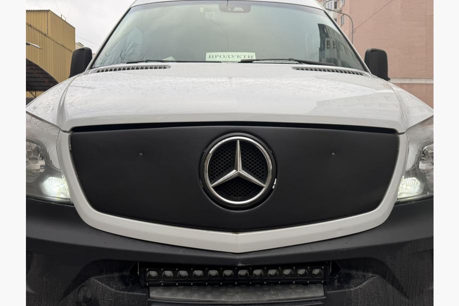 Mercedes Sprinter W906 2006–2018 Winterabdeckung für Kühlergrill V1 (2013↗) Foto 4