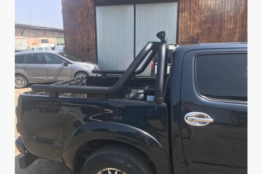 Toyota Hilux 2006-2015 Überrollbügel für Karosserie (schwarz) Foto 7