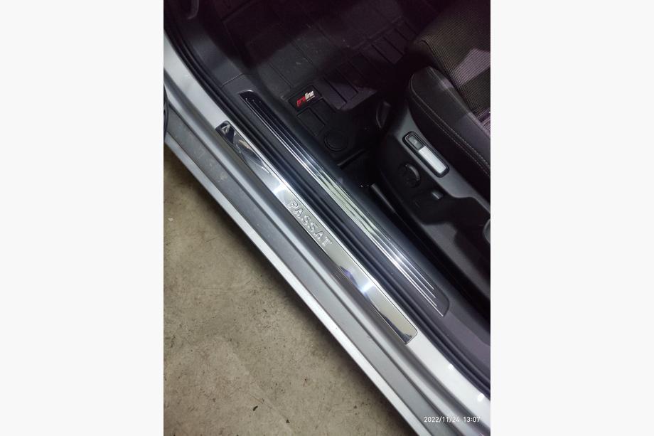 Volkswagen Passat B8 2015-2023 Einstiegsleisten OmsaLine Typ 1 (4 Stk, Edelstahl) Foto 3