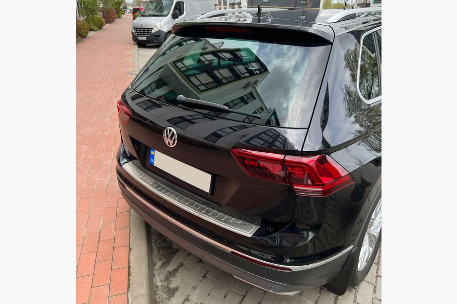 Volkswagen Tiguan 2016-2023 Heckstoßstangenabdeckung (OmsaLine, Edelstahl) Foto 1