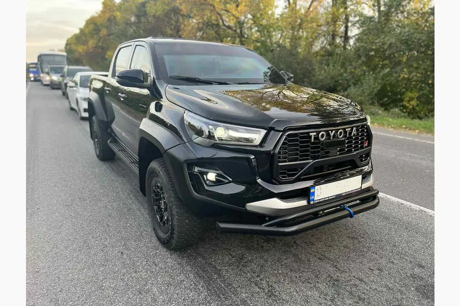 Toyota Hilux 2015- Frontbügel doppelt Vegas (2015-2020, schwarz, 76mm) Foto 5