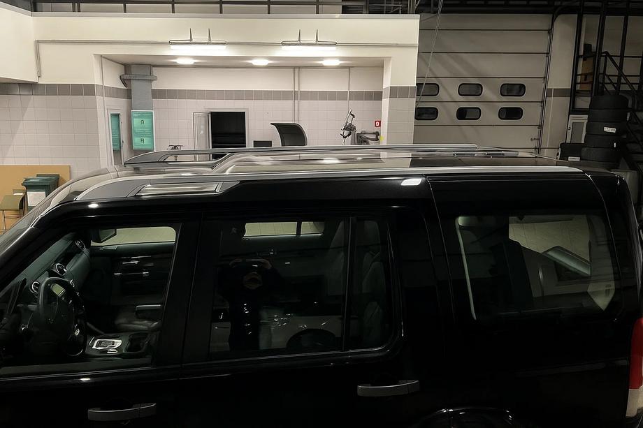 Land Rover Discovery IV 2009-2017 Dachreling Originalmodell (silber) Image