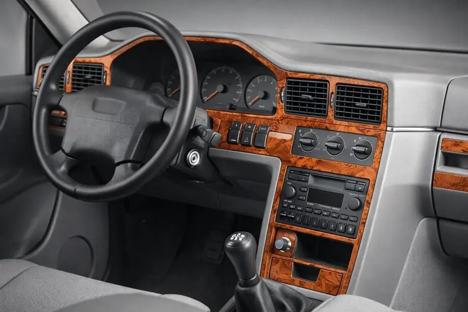 Volvo V90 1997-1998 Armaturenbrett Abdeckungen Foto 1
