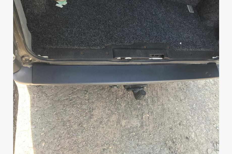 Renault Trafic 2001–2015 Heckstoßstangenabdeckung DDU (ABS) Foto 5