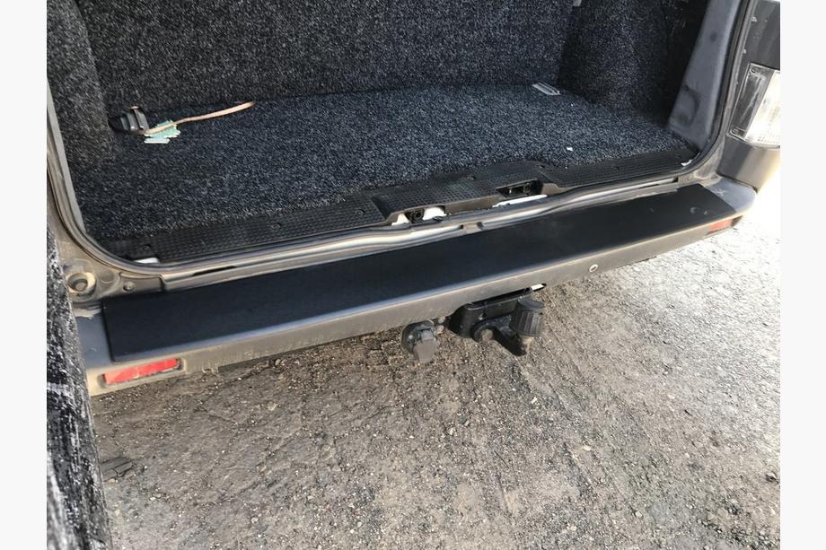 Renault Trafic 2001–2015 Heckstoßstangenabdeckung DDU (ABS) Foto 6