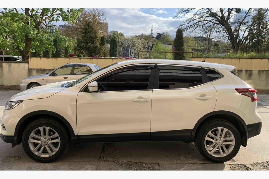 Nissan Qashqai 2014-2021 Windabweiser mit Chromleiste (Niken, 4 Stk) Foto 3