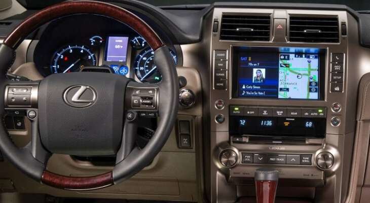 Die Brutalität und Raffinesse in der aktualisierten Geländewagen Lexus GX 460