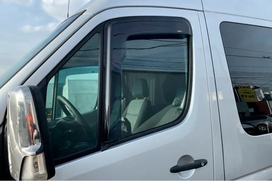 Mercedes Sprinter W906 2006–2018 Windabweiser zum Kleben (2 Stk, HIC) Foto 7
