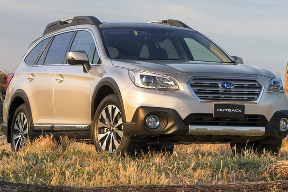 Überblick über Subaru Outback Kombi Foto 3