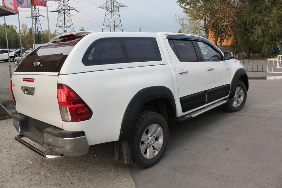 Toyota Hilux 2015- Kotflügelverbreiterungen (2015-2020, ABS, zum Verschrauben) Foto 9