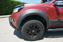 Nissan Navara/NP300 2016- Kotflügelverbreiterungen (Meliset) Foto 4
