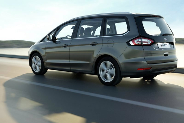 Übersicht 7-Sitzer Minivan Ford Galaxy der vierten Generation Foto 3