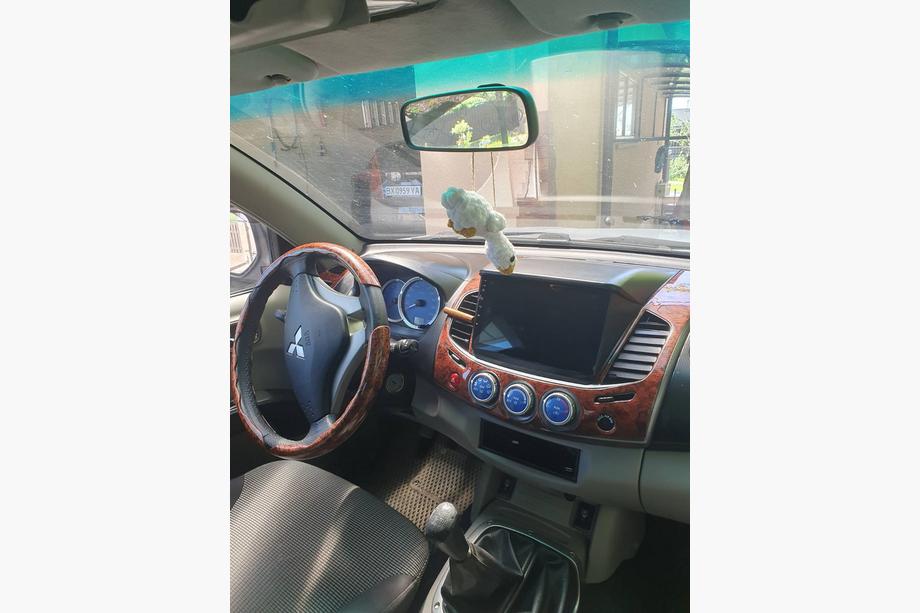Mitsubishi L200 2006-2015 Armaturenbrett Abdeckungen (11-teilig) Titan Foto 11