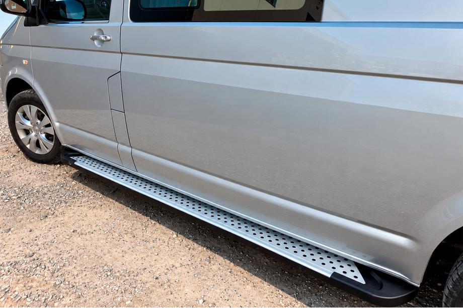 Volkswagen T5 Transporter 2003-2010 Trittbretter Allmond Grey (2 Stk., Alu) Kurzer Radstand Foto 3