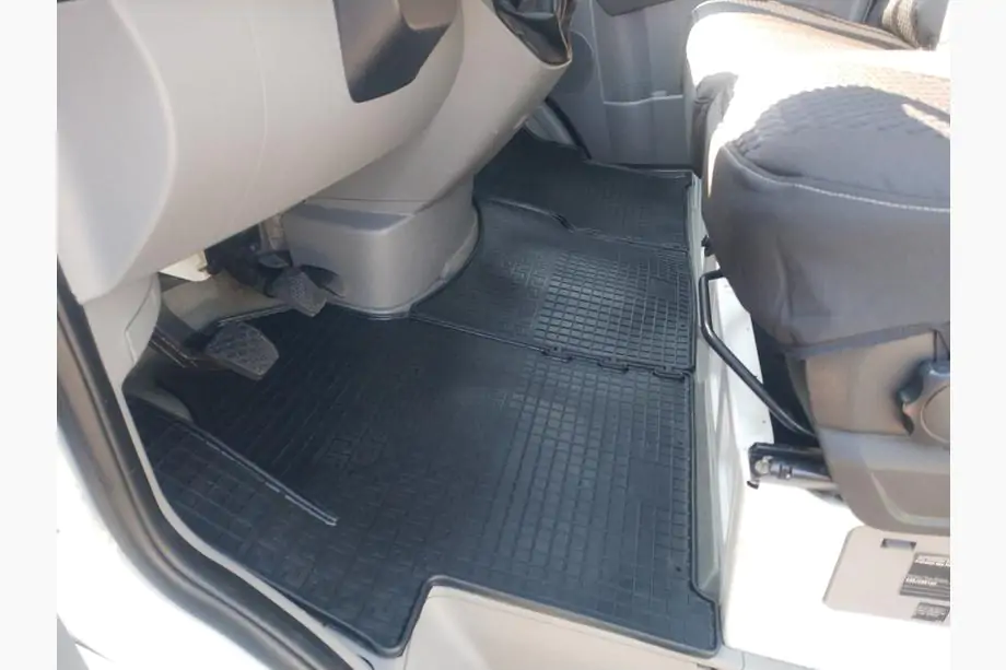 Volkswagen Crafter 2006-2016 Gummimatten (3 Stk, Polytep) Image