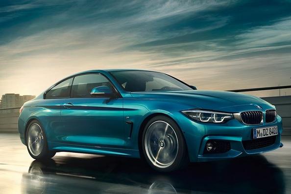 Übersicht über die aktualisierte Coupé der Zweitürer den BMW 4-Series Foto 4