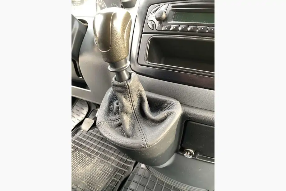 Mercedes Vito W639 2004-2014 Leder Schaltsack Foto 1