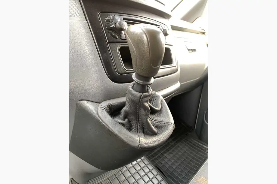 Mercedes Vito W639 2004-2014 Leder Schaltsack Foto 2