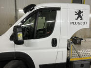 Peugeot Boxer 2006-2025 Windabweiser (2 Stk, DDU) Foto 1