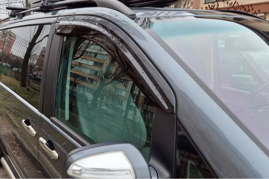 Mercedes Vito W639 2004-2014 Windabweiser (2 Stk, HIC) Foto 2
