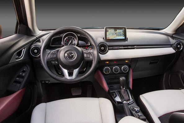 Übersicht der Crossover Mazda CX-3 Foto 7