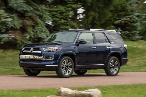 Übersicht der Toyota 4Runner SUV der fünften Generation Foto 2