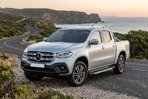 Mercedes X class 2017-2020 Seitenschweller RedLine V1 (2 Stk., Aluminium) Foto 1