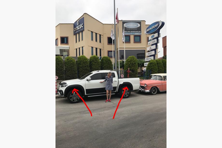 Mercedes X class 2017-2020 Radlaufverbreiterungen (grundiert zum Lackieren) Foto 4