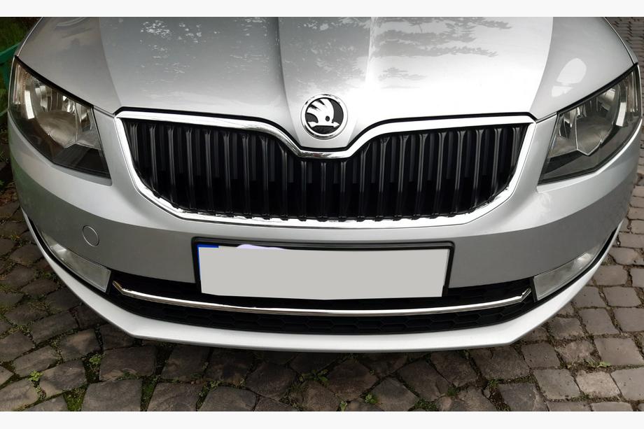 Skoda Octavia III A7 2013-2019 Edelstahl Frontstoßstangenabdeckung 13-17 OmsaLine - Italienischer Edelstahl Foto 5