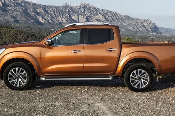 Pick-up die Dritte Generation des Nissan Navara NP300 Foto 8
